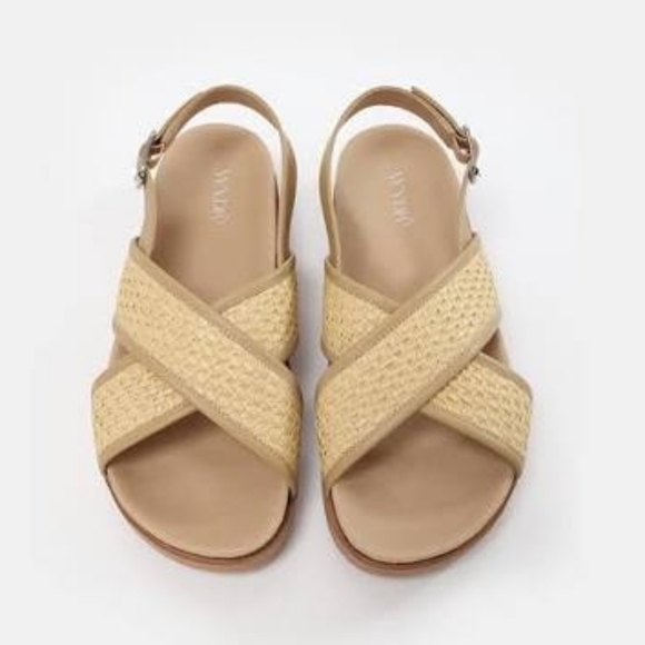 Wyder Studios Shoes - Wyder Studios | Monti Criss-Cross Footbed Sandals